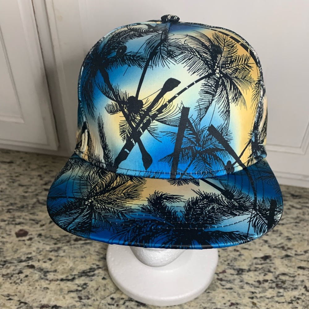 Palm tree print hat. OSFA